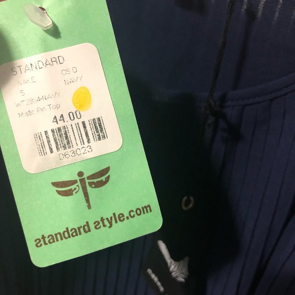 Top - Picture 4 of 5